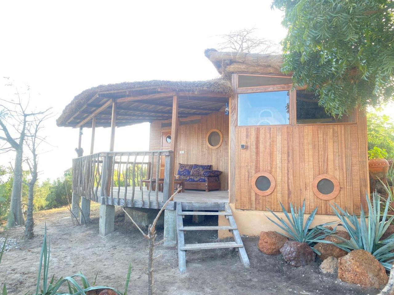 Les Collines De Niassam Villa Palmarin Exterior photo